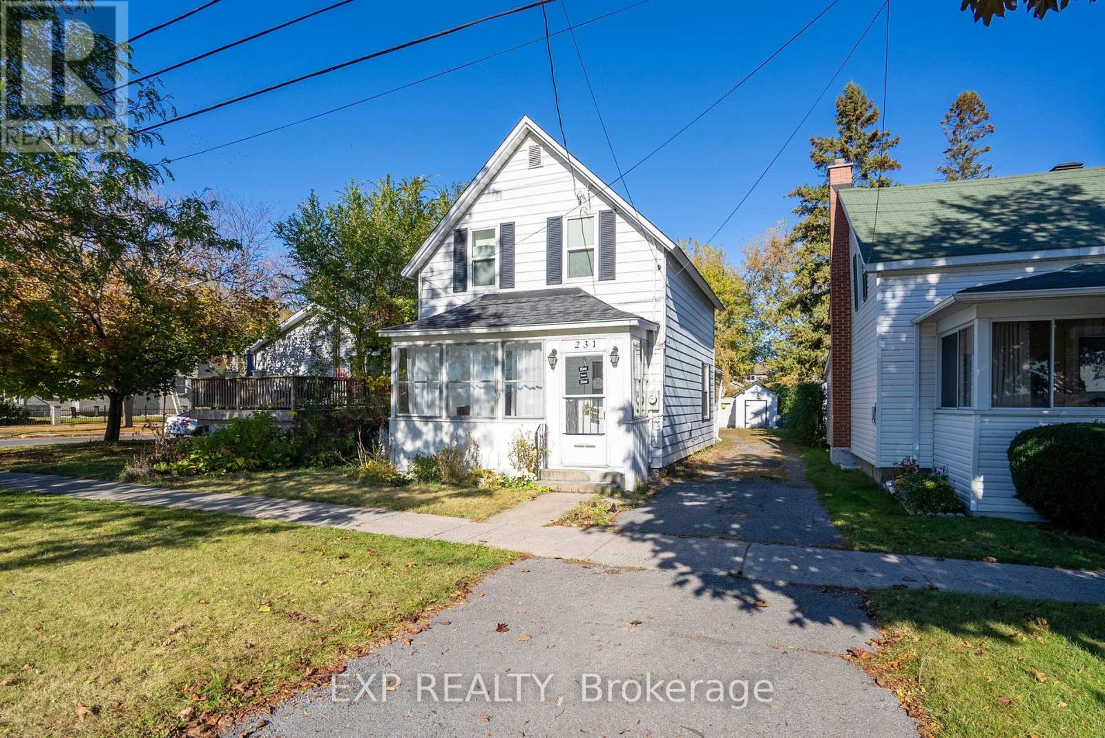 231 Water Street W, Cornwall, Ontario  K6J 1A4 - Photo 2 - X12188238