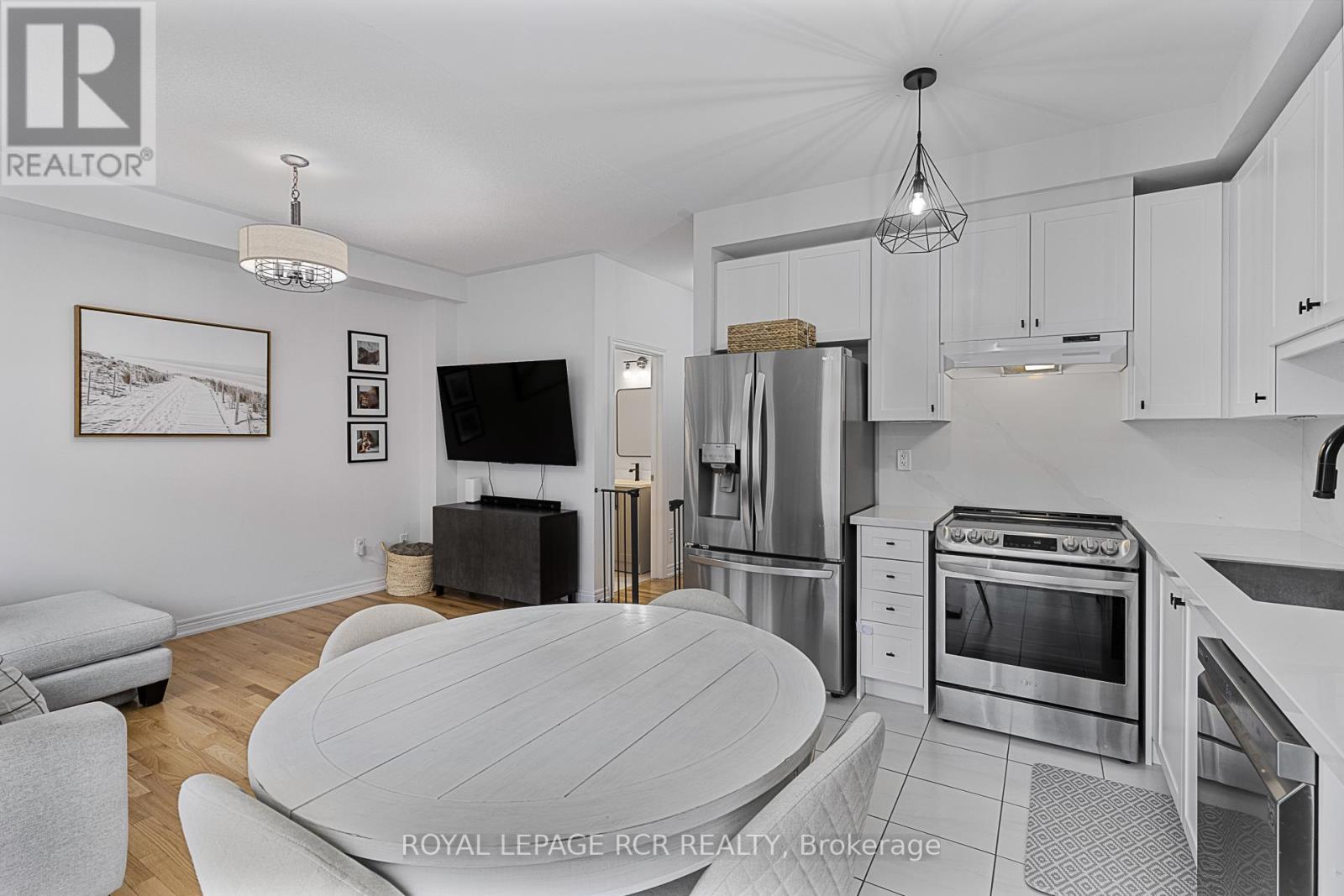 37 Markview Road, Whitchurch-Stouffville, Ontario  L4A 4W1 - Photo 8 - N12185421