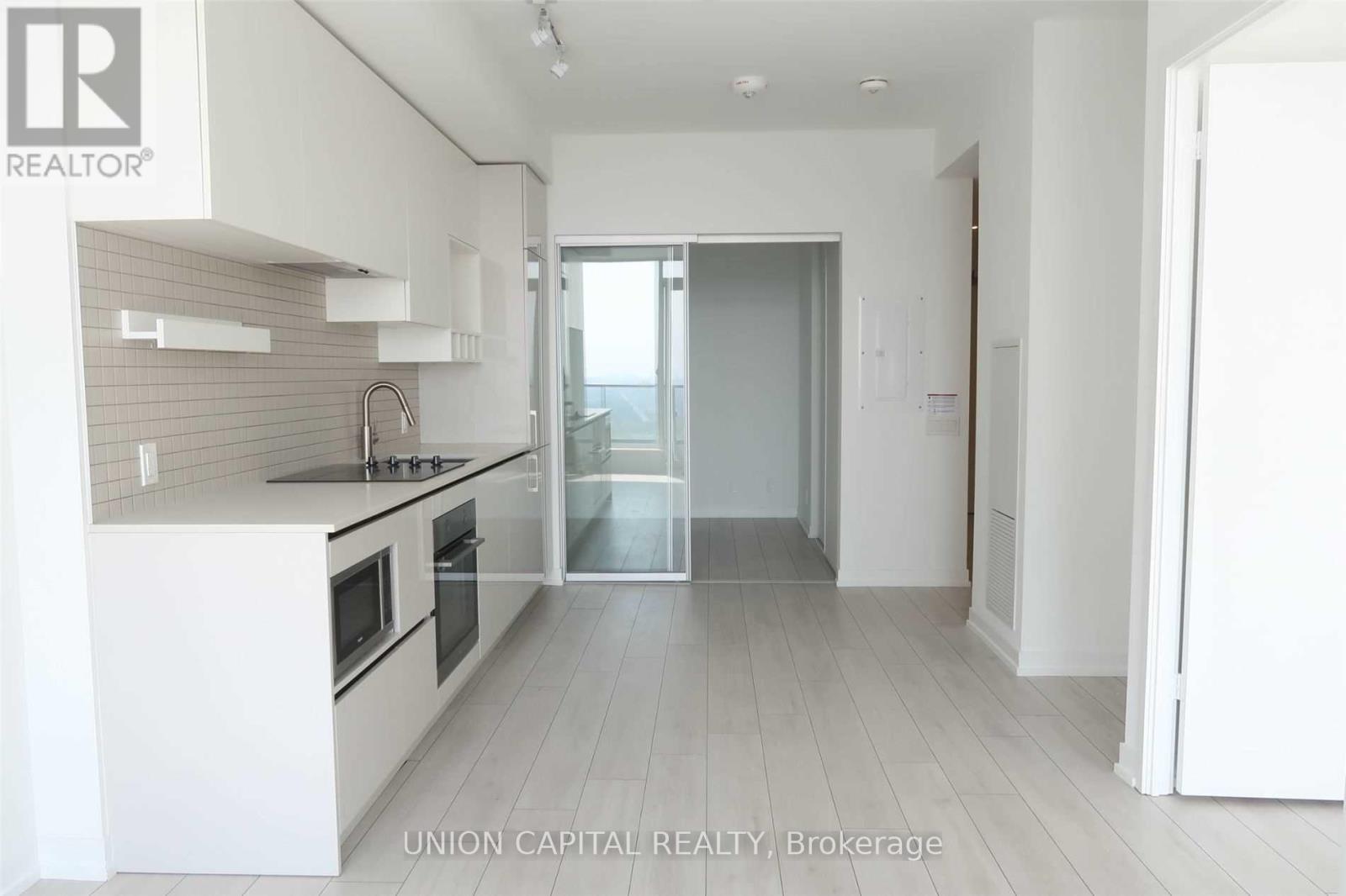 5305 - 898 Portage Parkway, Vaughan, Ontario  L4K 2M7 - Photo 2 - N12185425