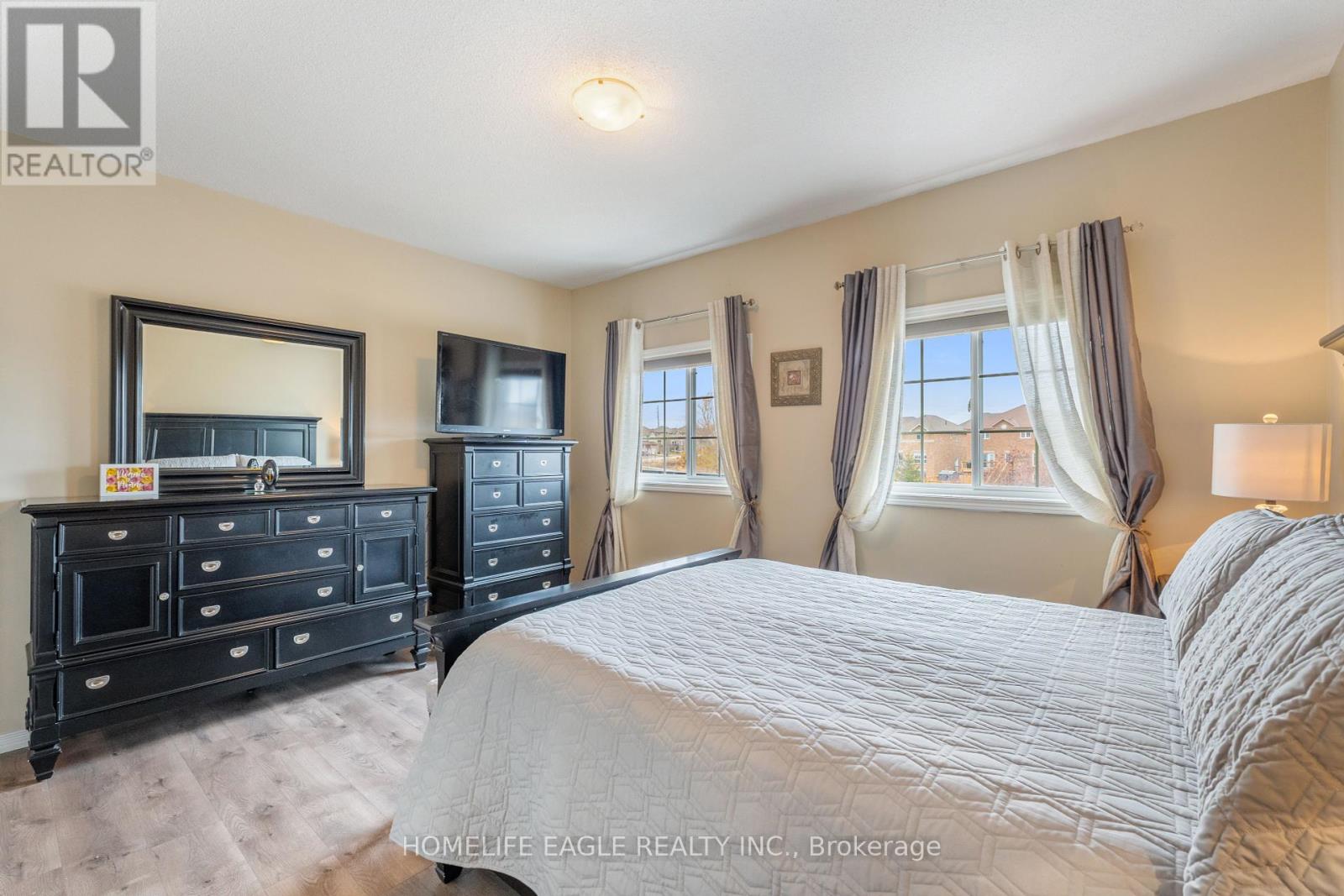 1376 Butler Street, Innisfil, Ontario  L9S 0H2 - Photo 13 - N12185481