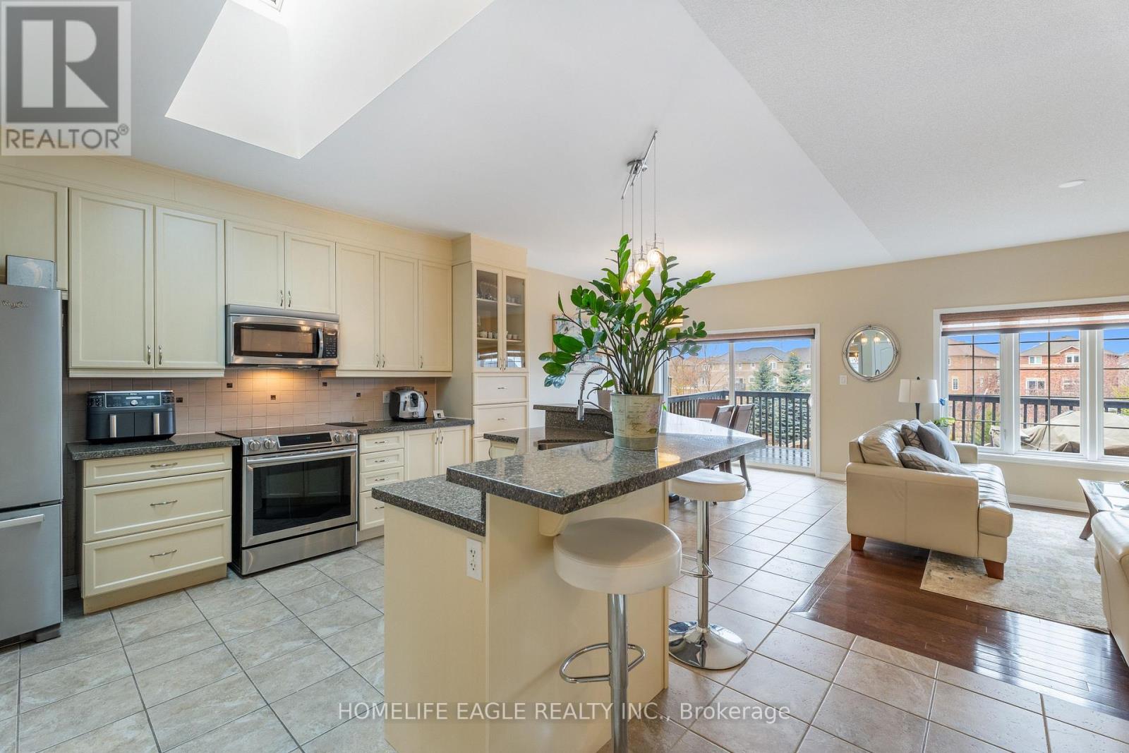 1376 Butler Street, Innisfil, Ontario  L9S 0H2 - Photo 7 - N12185481