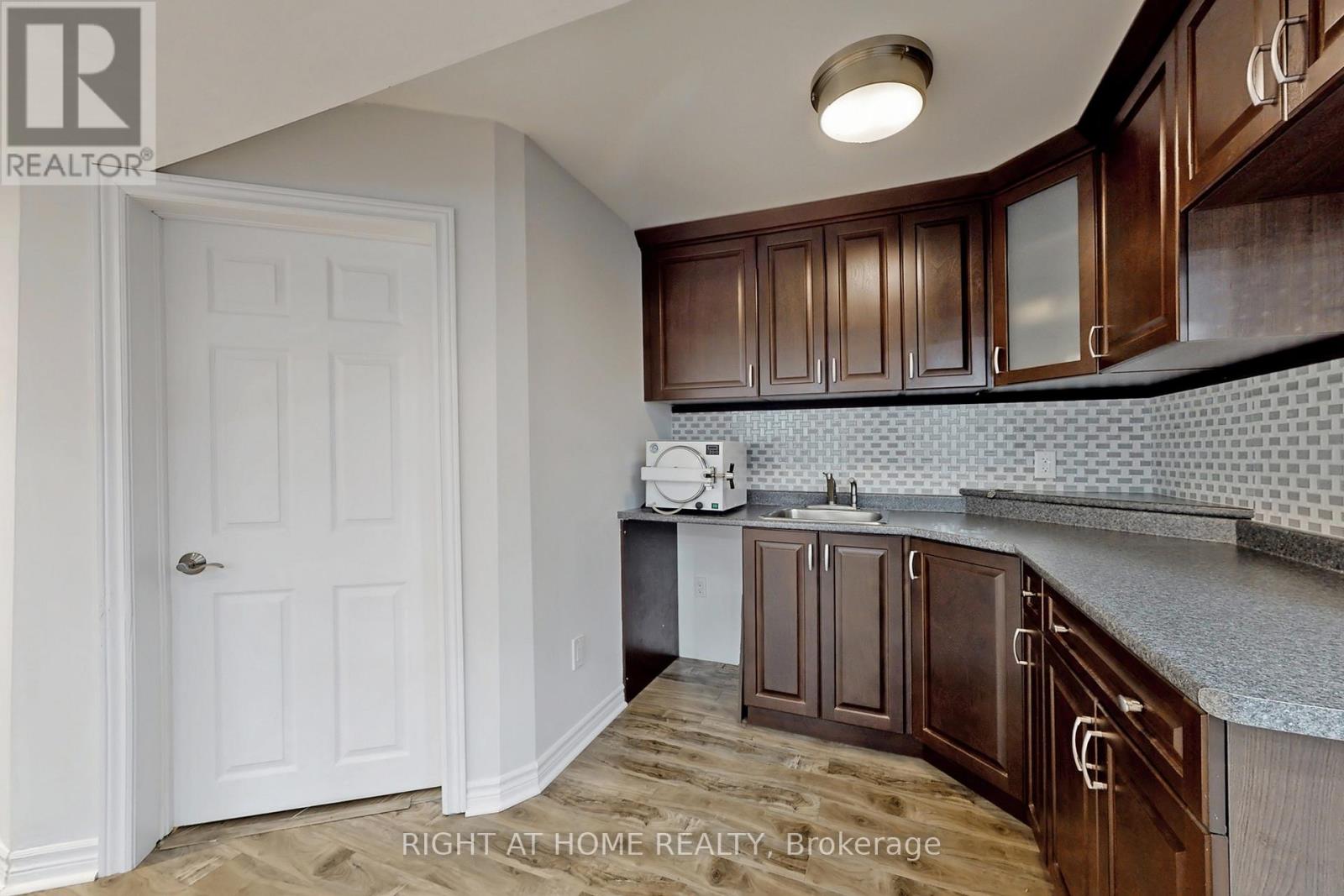 236 Karl Rose Trail, Newmarket, Ontario  L3X 3J2 - Photo 35 - N12185568