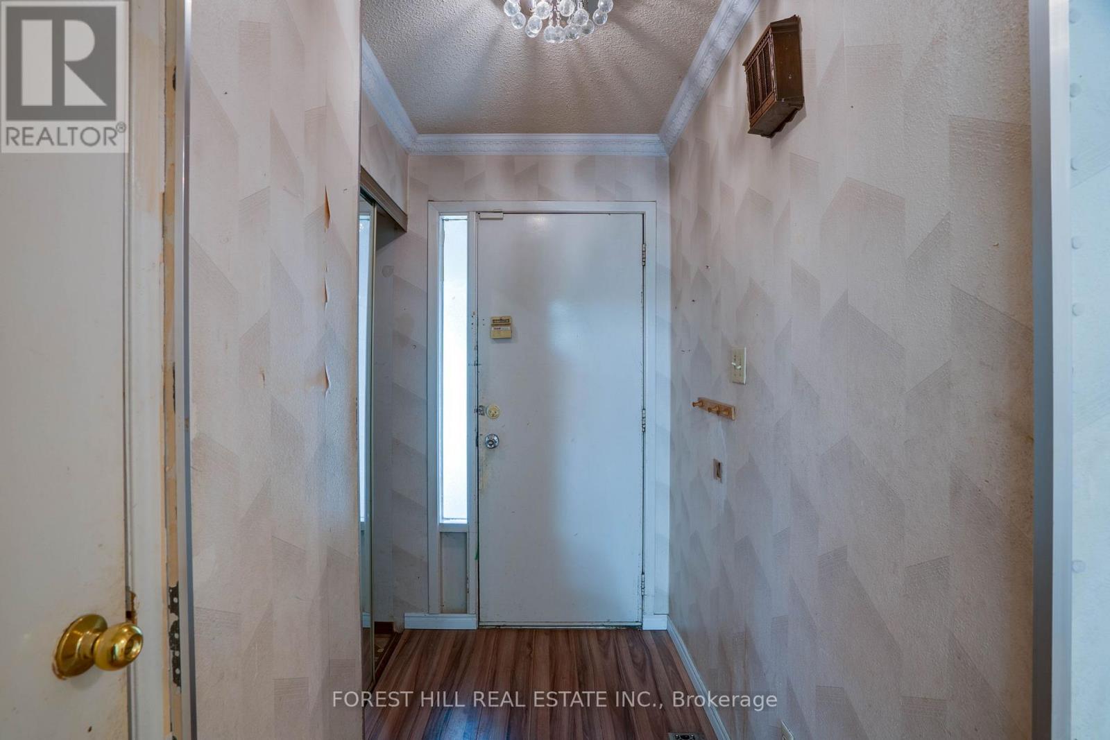 Property at 82 HORD CRESCENT image 3