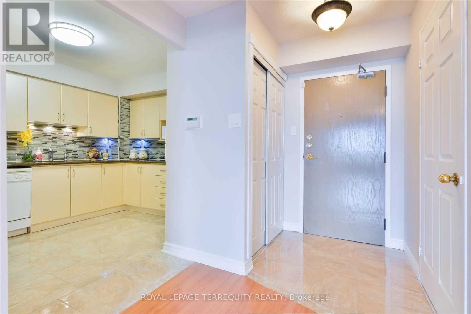 408 - 8501 Bayview Avenue, Richmond Hill, Ontario  L4B 3J7 - Photo 13 - N12185612