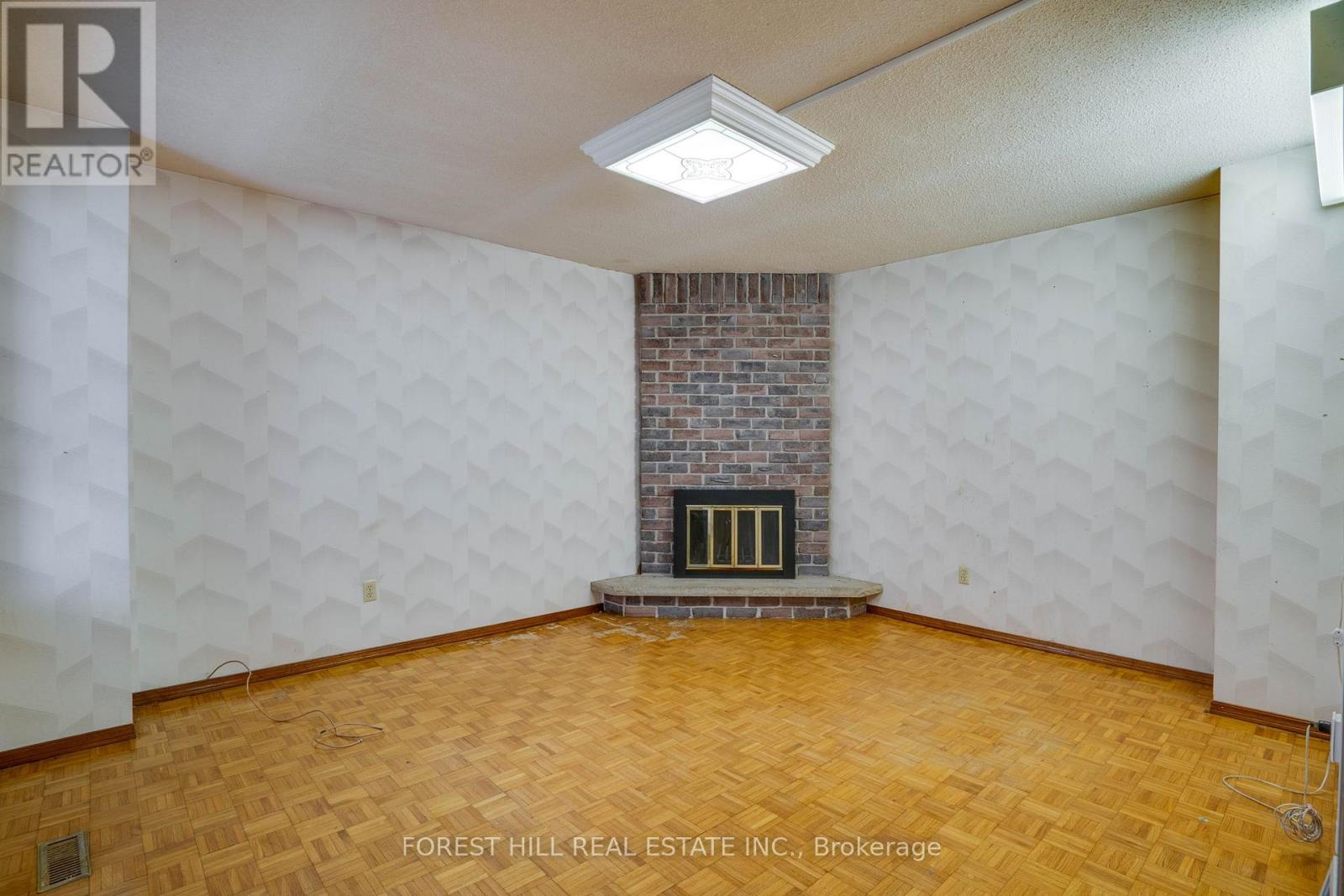 Property at 82 HORD CRESCENT image 5