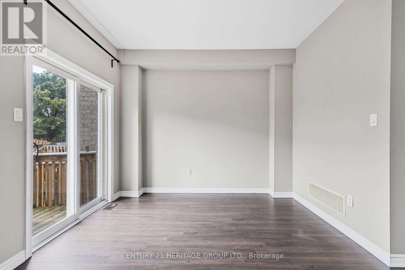 129 Taucar Gate, Bradford West Gwillimbury, Ontario  L3Z 0V8 - Photo 14 - N12185616