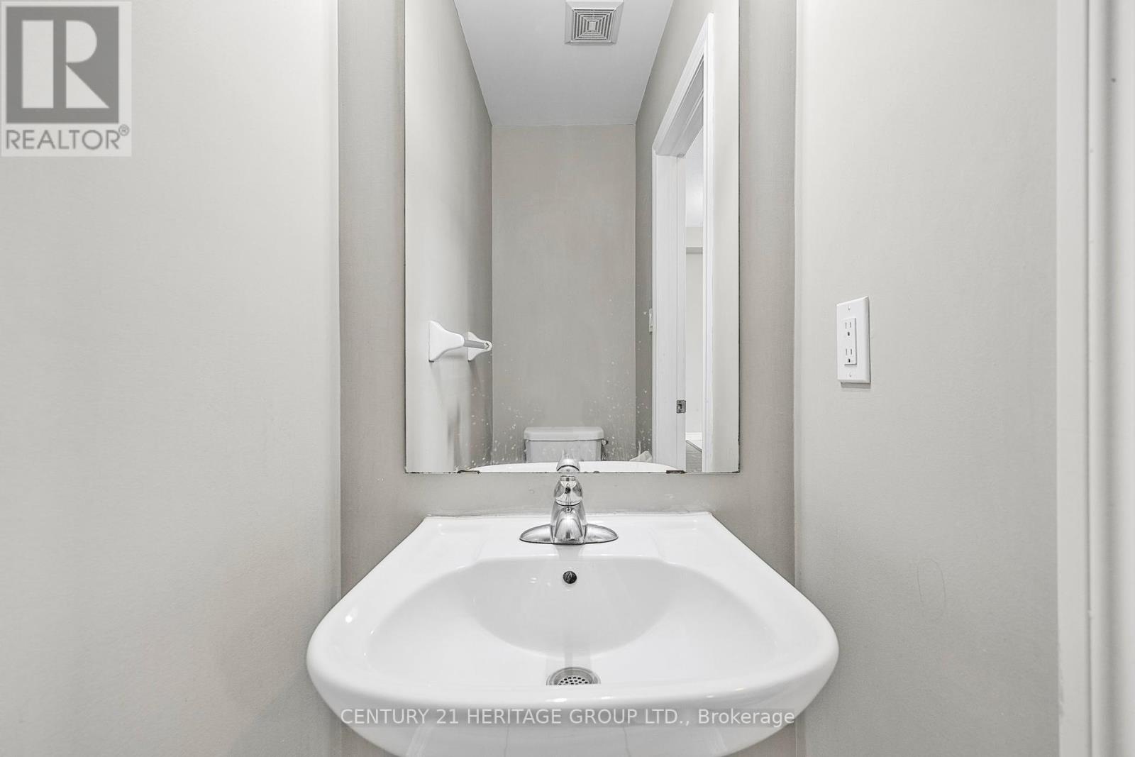 129 Taucar Gate, Bradford West Gwillimbury, Ontario  L3Z 0V8 - Photo 16 - N12185616