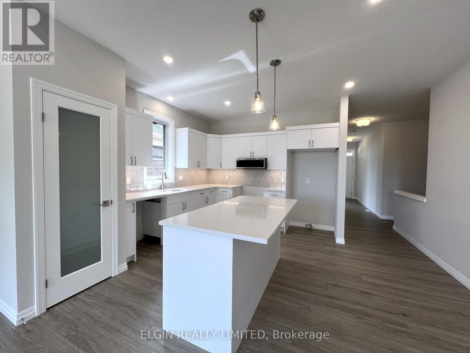 31 Dunning Way, St. Thomas, Ontario  N5R 0P7 - Photo 10 - X12182171