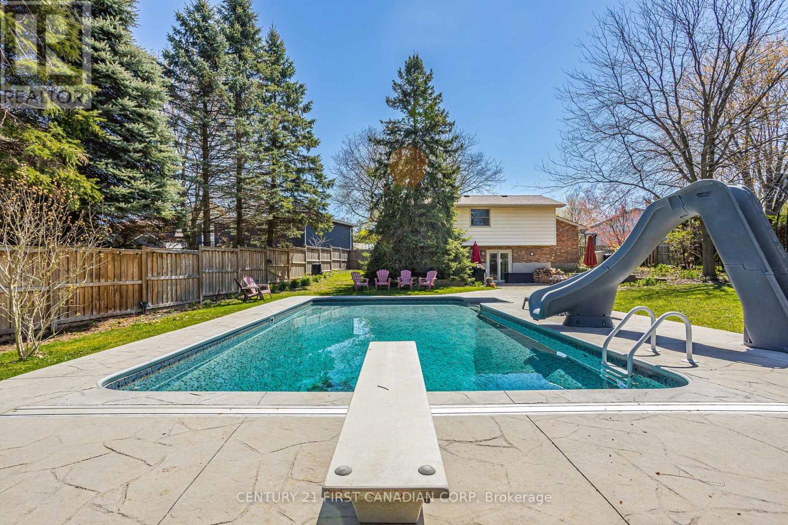 24 Gatineau Crescent, London South, Ontario  N6K 2Z7 - Photo 36 - X12185520