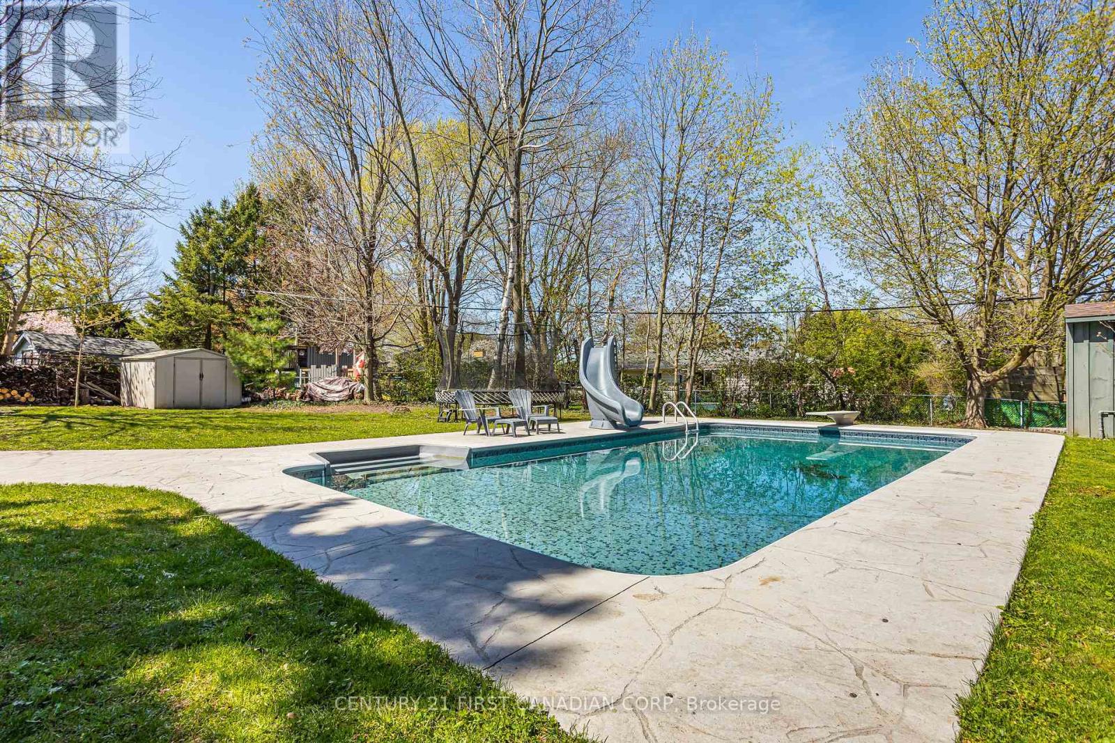 24 Gatineau Crescent, London South, Ontario  N6K 2Z7 - Photo 34 - X12185520