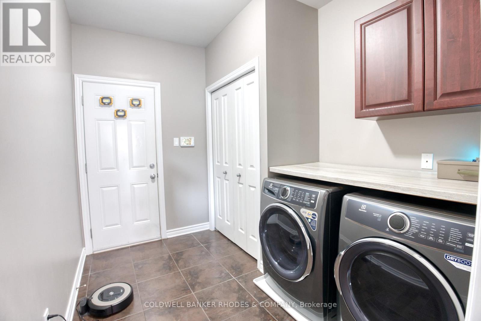 454 Creekview Way, Ottawa, Ontario  K1T 0J5 - Photo 12 - X12182654