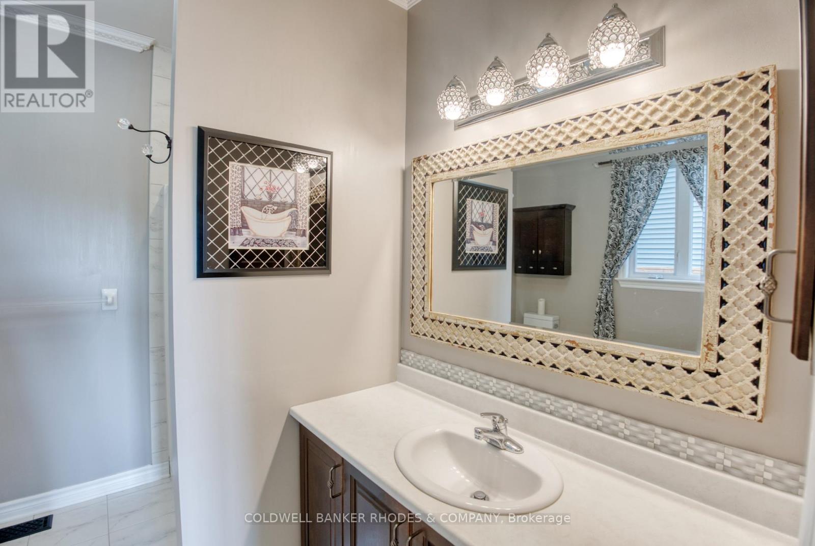 454 Creekview Way, Ottawa, Ontario  K1T 0J5 - Photo 17 - X12182654