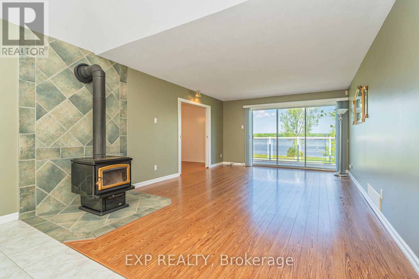 2577 Regional 174 Road, Ottawa, Ontario  K4C 1E5 - Photo 9 - X12183405