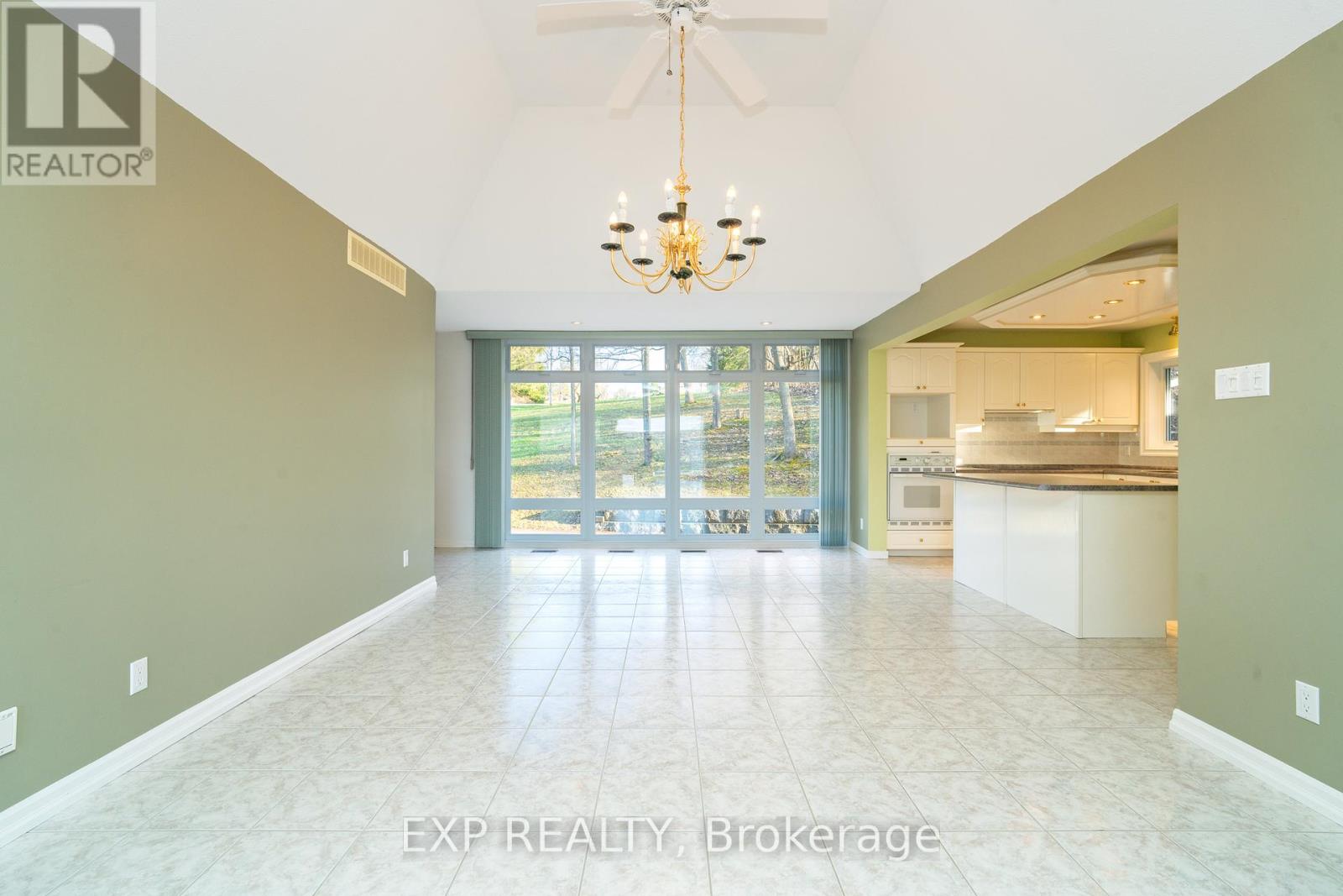 2577 Regional 174 Road, Ottawa, Ontario  K4C 1E5 - Photo 11 - X12183405