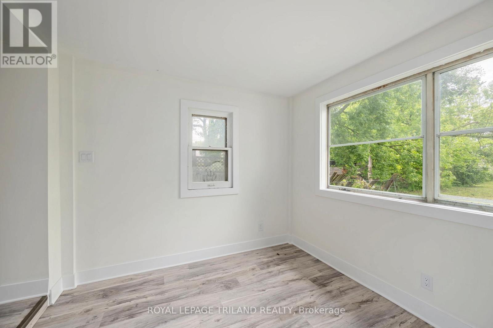 255 Simcoe Street, London East, Ontario  N6B 1J3 - Photo 12 - X12188328