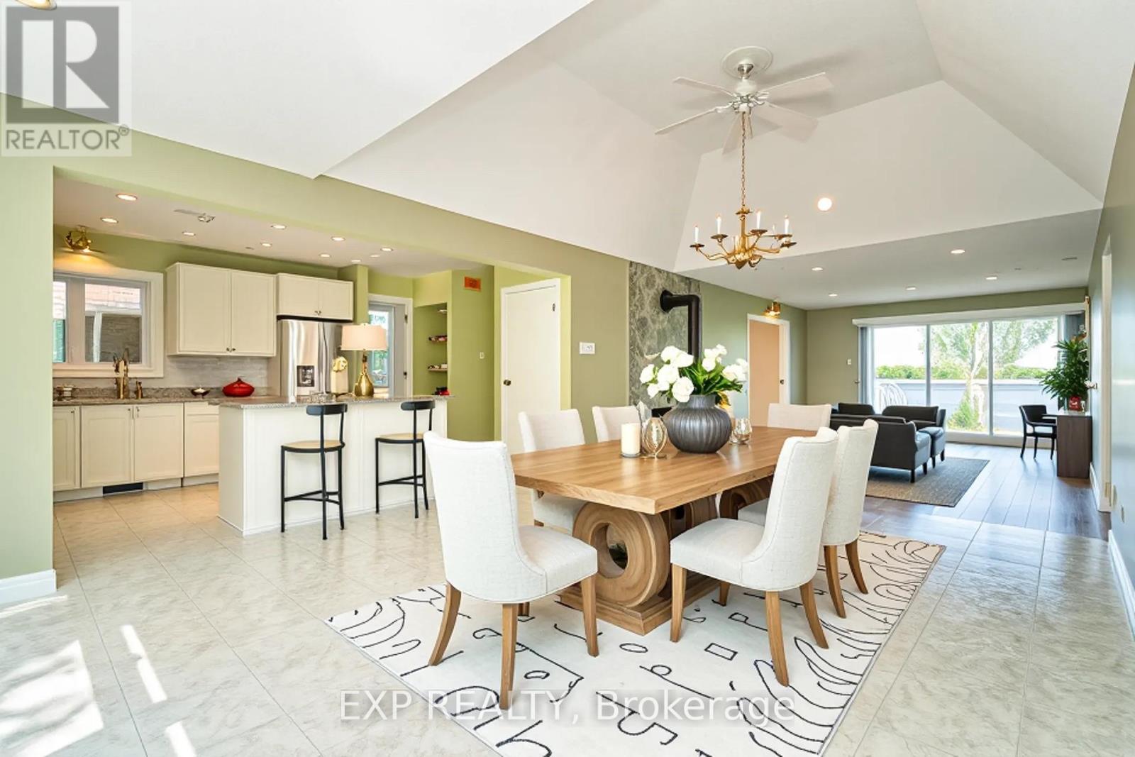 2577 Regional 174 Road, Ottawa, Ontario  K4C 1E5 - Photo 4 - X12183405