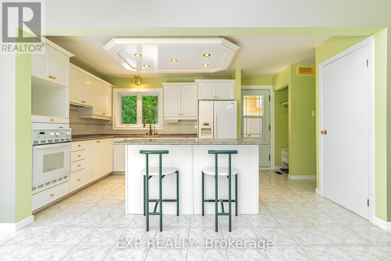 2577 Regional 174 Road, Ottawa, Ontario  K4C 1E5 - Photo 5 - X12183405