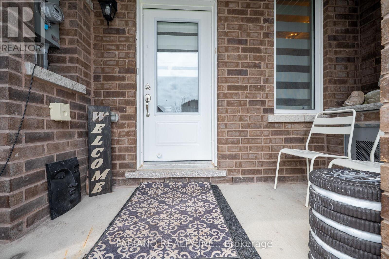 36 Autumn Drive, Wasaga Beach, Ontario  L9Z 0K7 - Photo 2 - S12185440