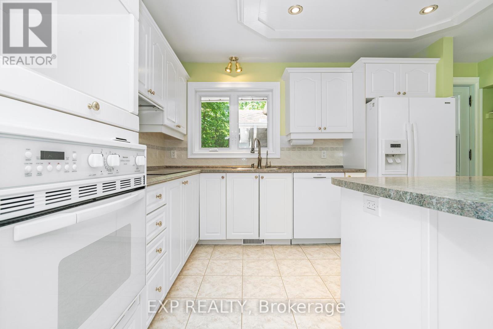 2577 Regional 174 Road, Ottawa, Ontario  K4C 1E5 - Photo 6 - X12183405