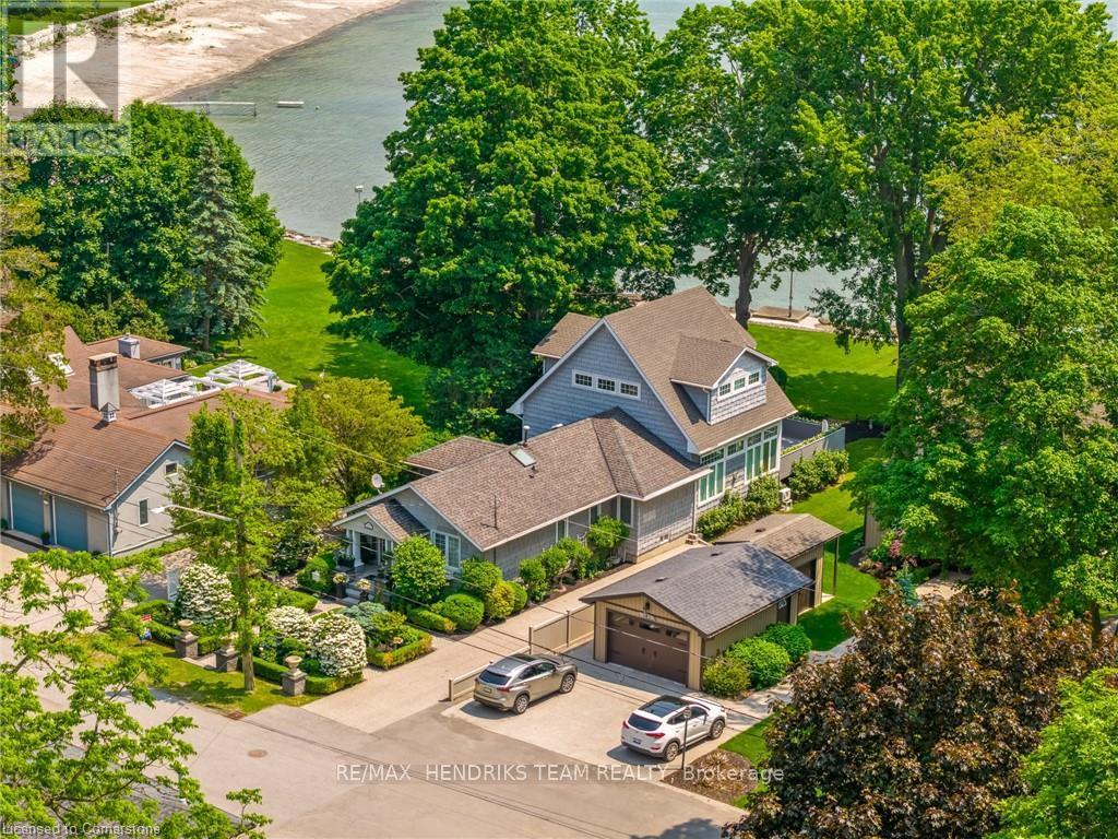 Property at 294 PROSPECT POINT ROAD S image 4