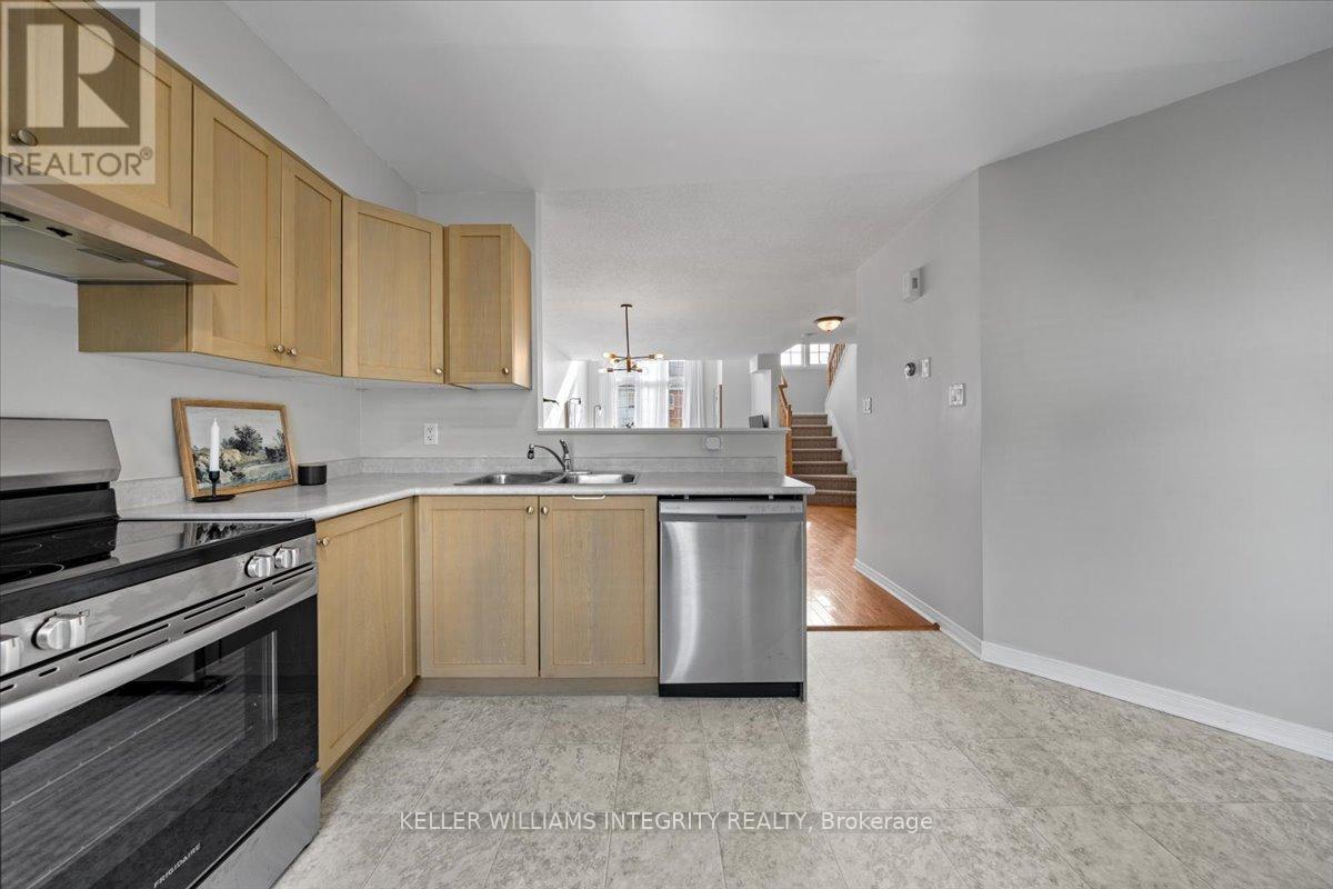 32 - 129 Wharhol Private, Ottawa, Ontario  K2H 1G7 - Photo 22 - X12185468