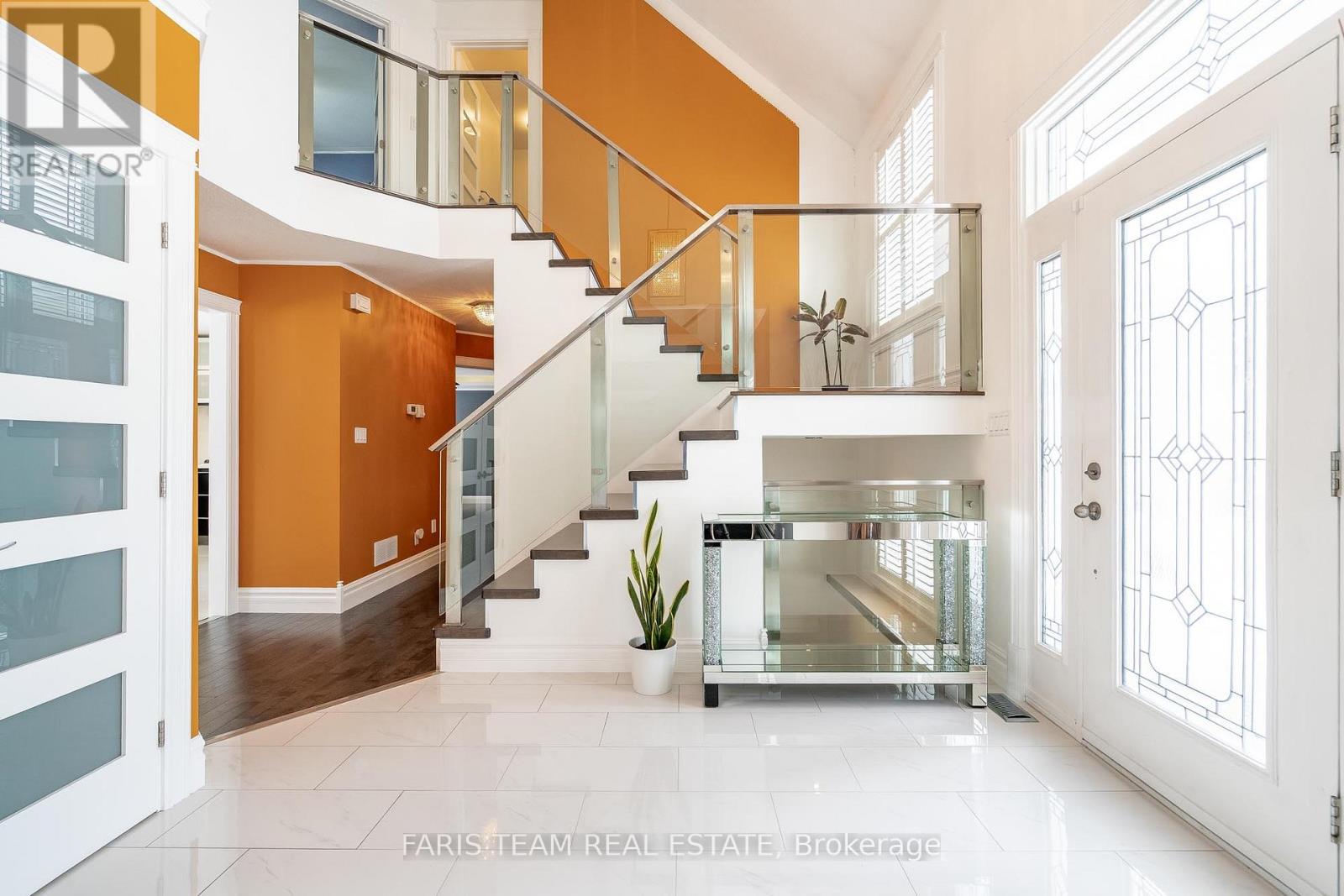 Property at 127 GOLDFINCH CRESCENT image 3
