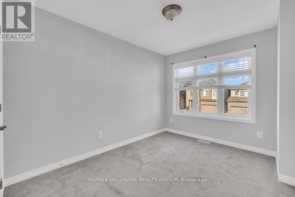 600 Parade Drive, Ottawa, Ontario  K2S 0Y5 - Photo 21 - X12185491
