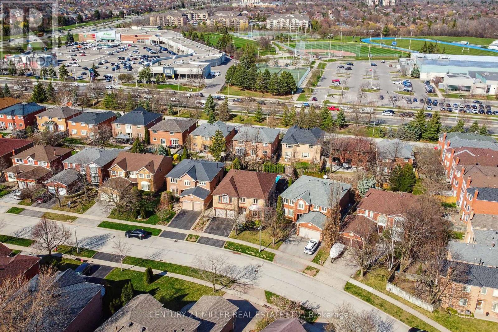 1372 Wheelwright Road, Oakville, Ontario  L6M 2Z2 - Photo 45 - W12185494