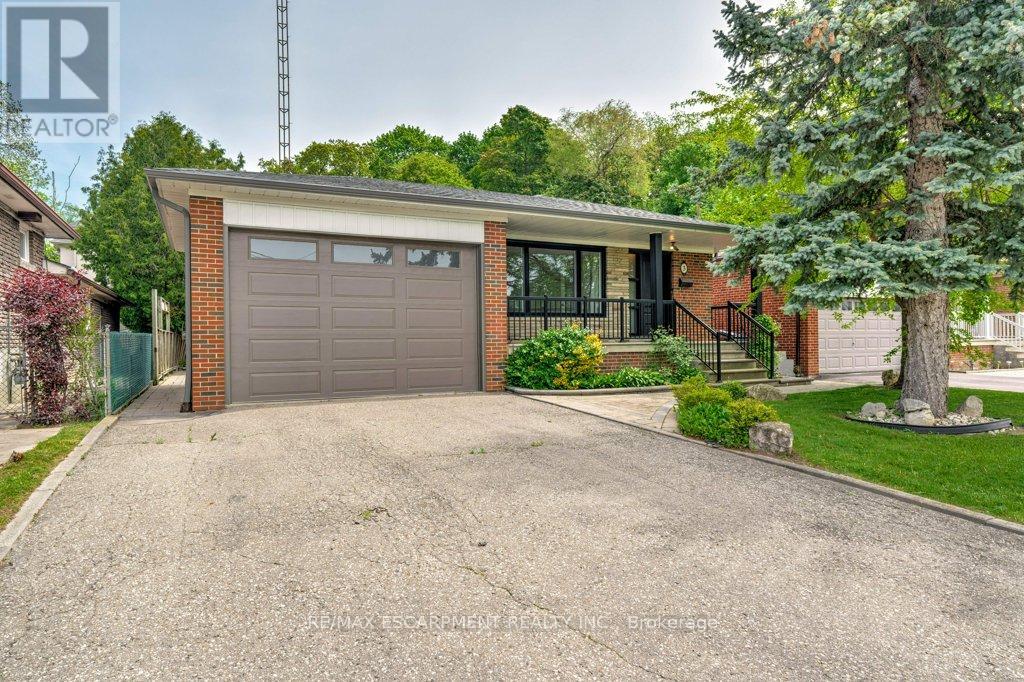3 HENTOB COURT, Toronto, Ontario