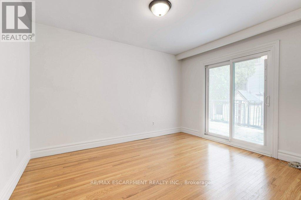 3 Hentob Court, Toronto, Ontario  M9V 2W9 - Photo 14 - W12185504