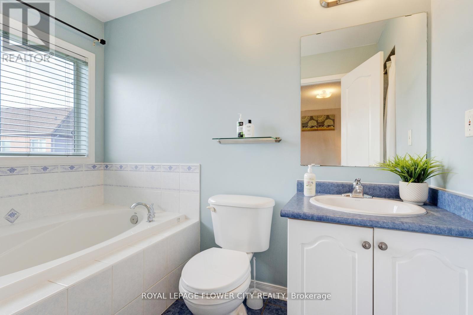 68 - 770 Othello Court, Mississauga, Ontario  L5W 1Y2 - Photo 25 - W12185506