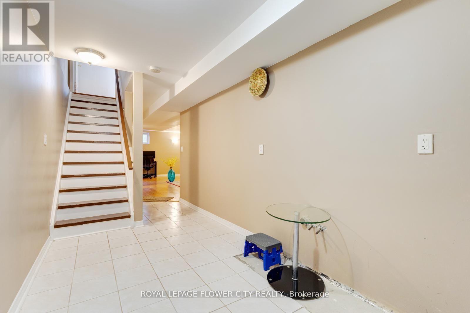 68 - 770 Othello Court, Mississauga, Ontario  L5W 1Y2 - Photo 37 - W12185506