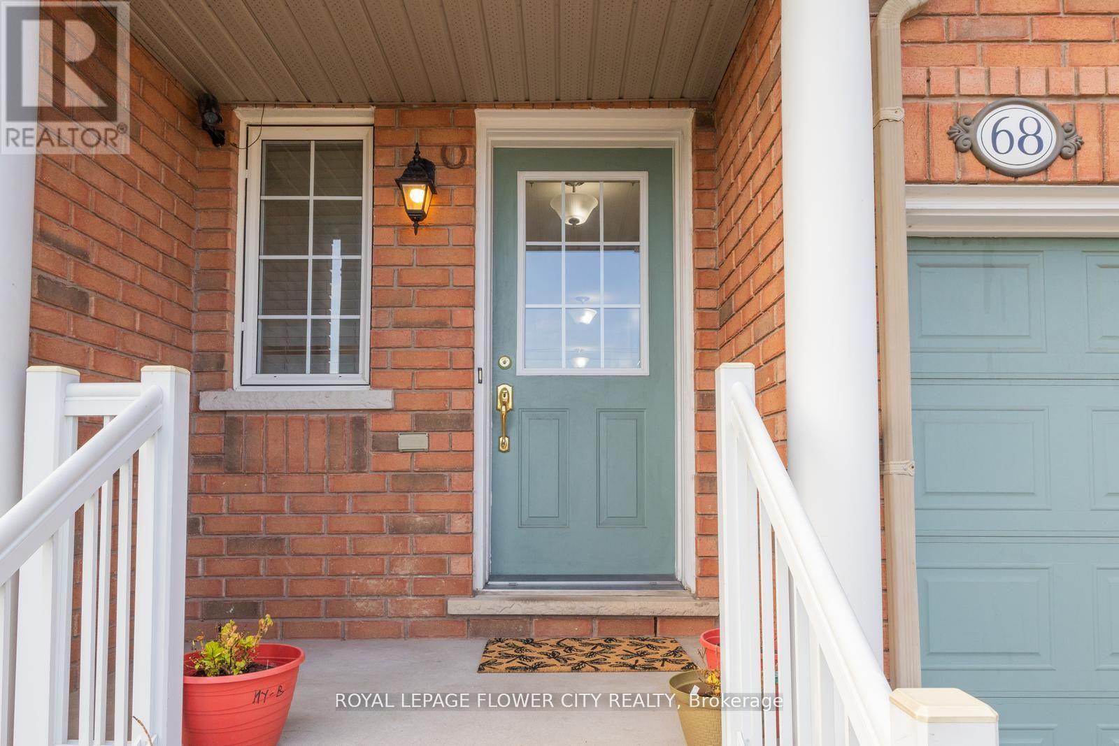 68 - 770 Othello Court, Mississauga, Ontario  L5W 1Y2 - Photo 3 - W12185506
