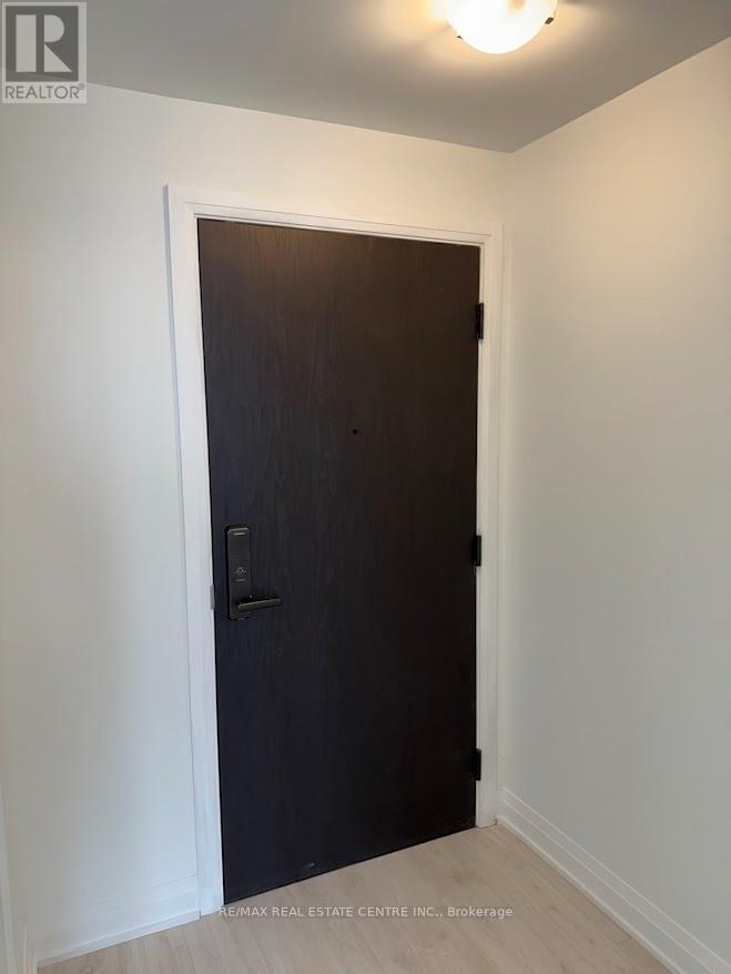 509 - 412 Silver Maple Road, Oakville, Ontario  L6H 7X8 - Photo 4 - W12185529