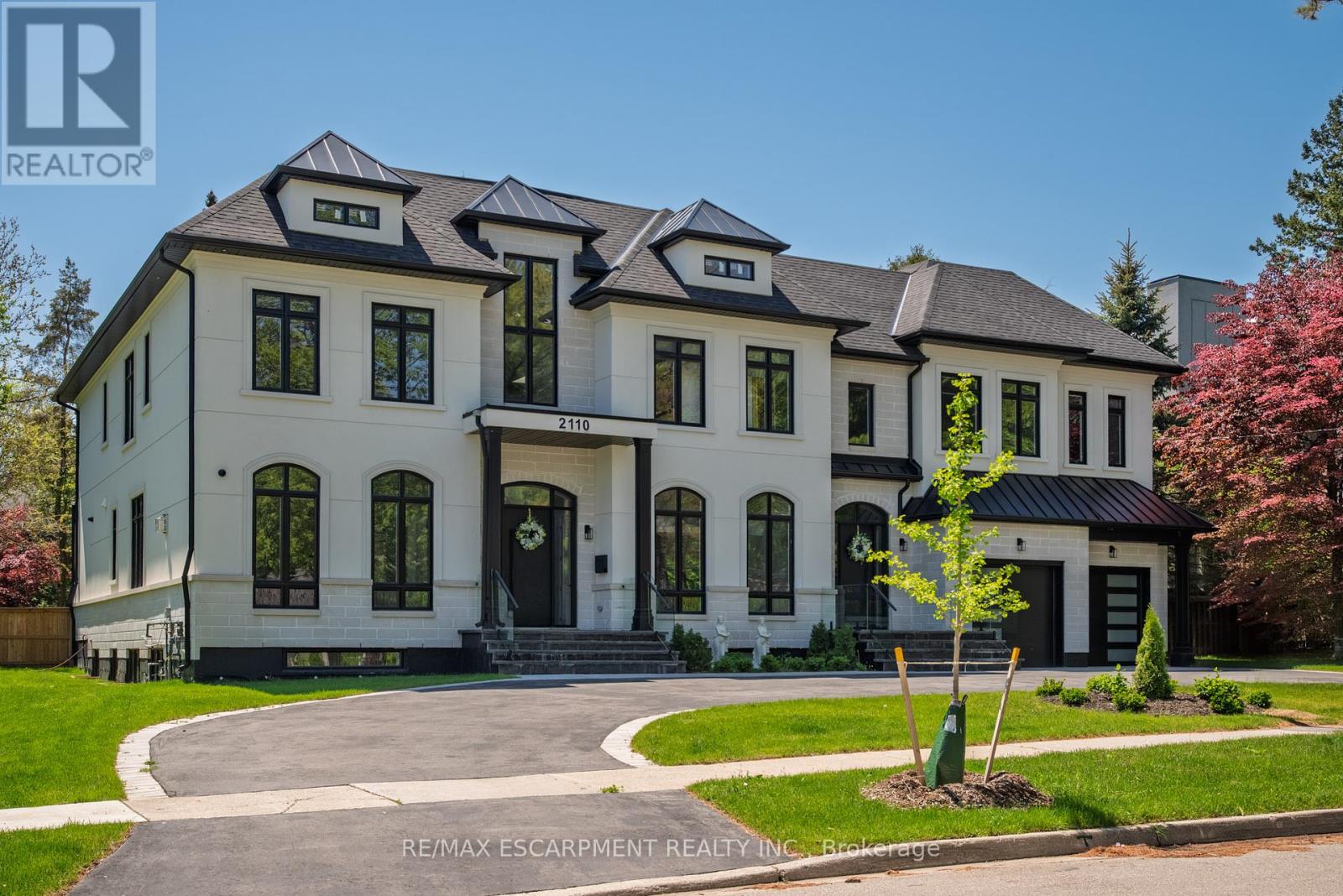Property at 2110 STONEHOUSE CRESCENT image 2