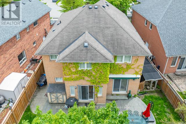 57 Creekwood Drive, Brampton, Ontario  L7A 1J3 - Photo 37 - W12185549