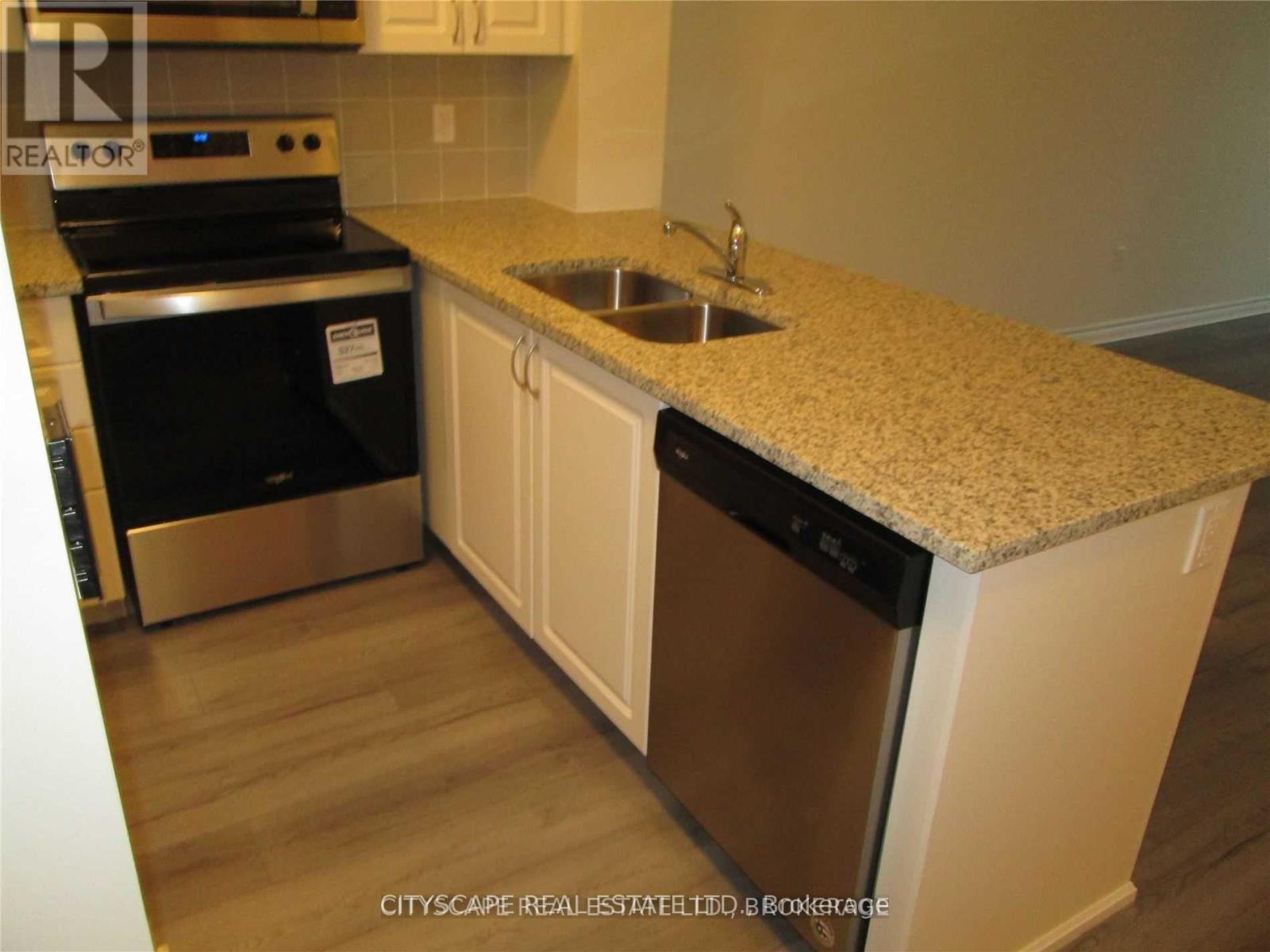 1111 - 349 Rathburn Road, Mississauga, Ontario  L5B 0C8 - Photo 3 - W12185059