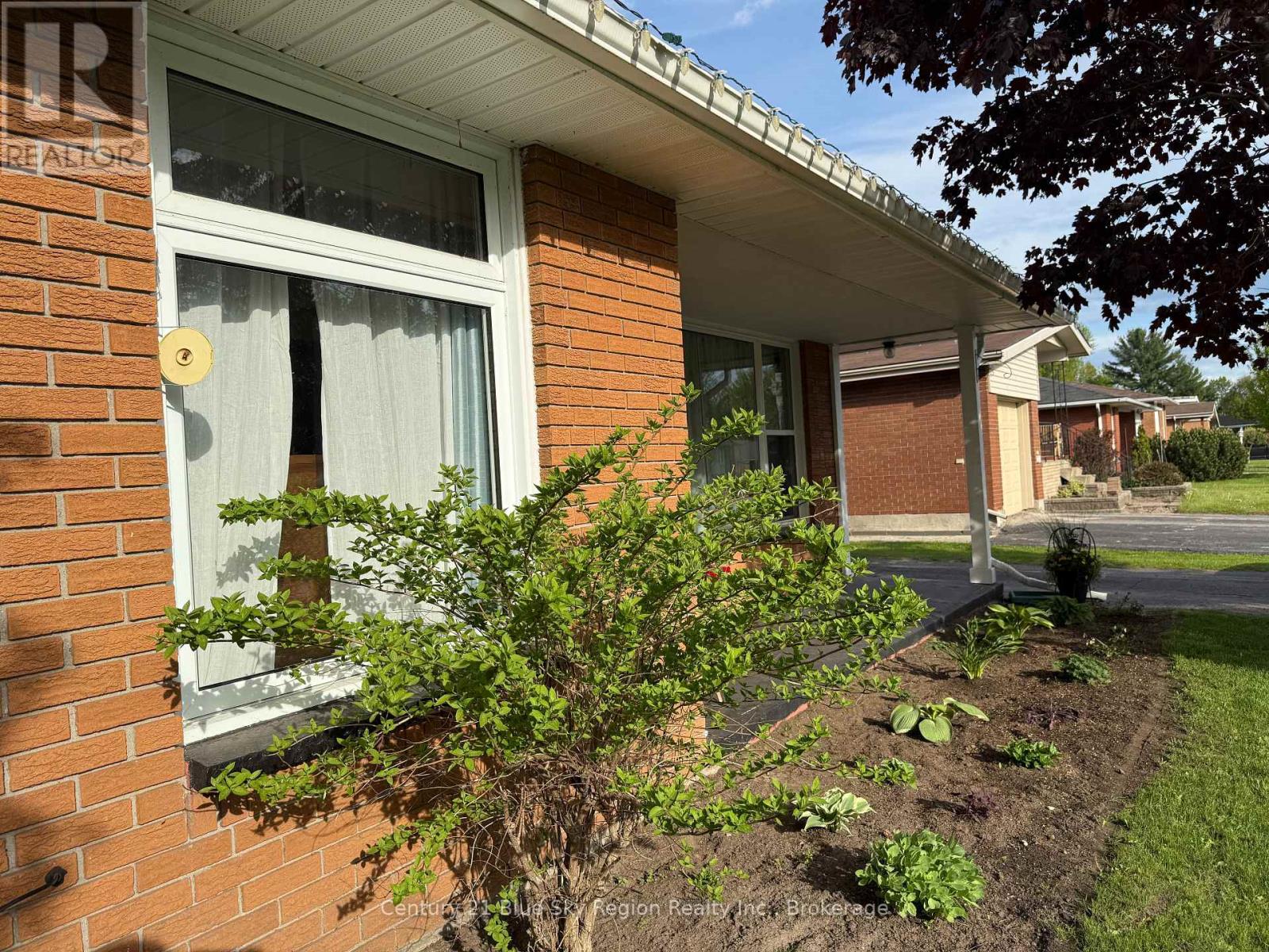14 Marshall Park Drive, North Bay, Ontario  P1A 2N9 - Photo 3 - X11912690