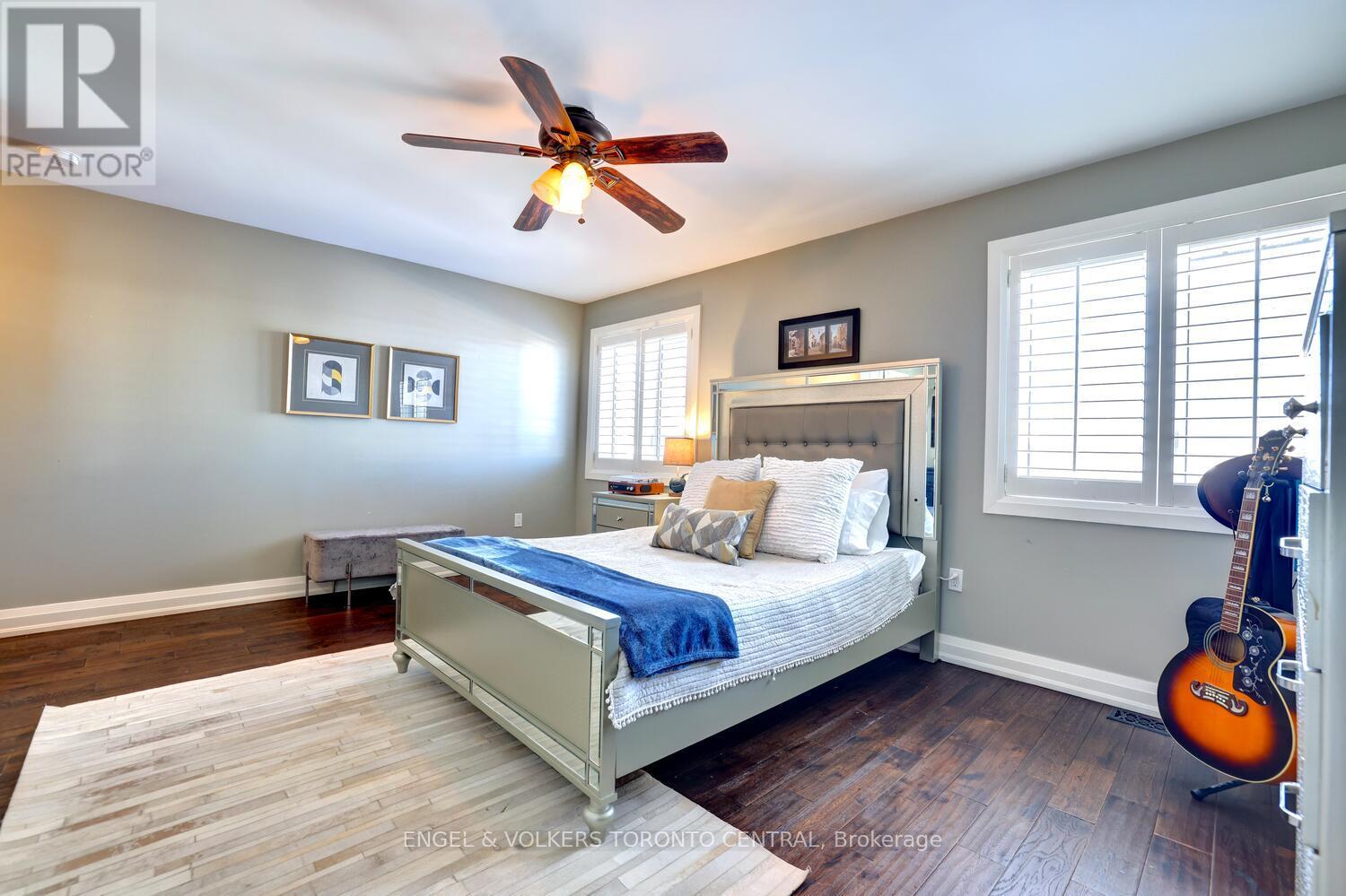 319 Henderson Road, Burlington, Ontario  L7L 2P6 - Photo 21 - W12185449