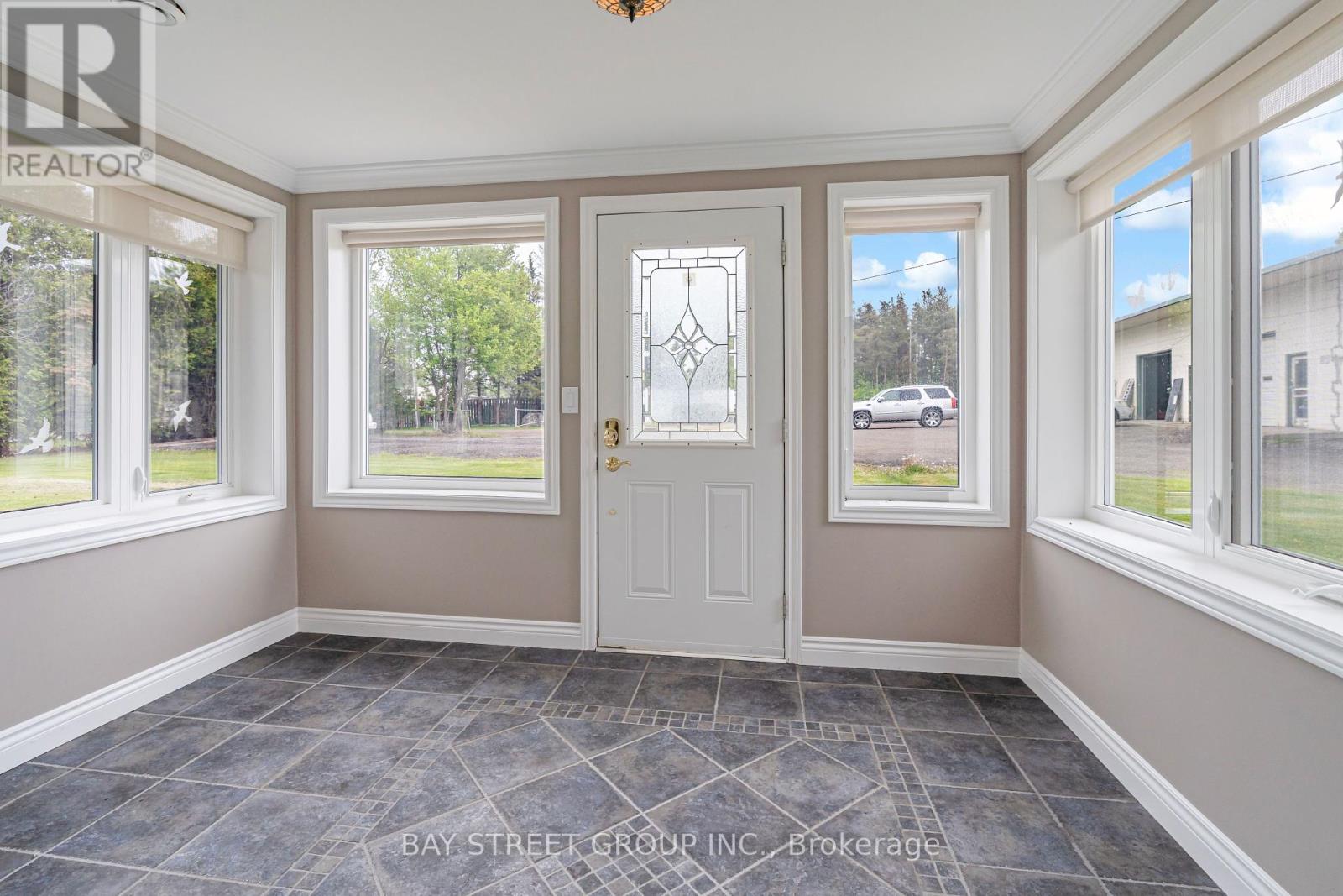 12590 Regional Rd 25 Road, Halton Hills, Ontario  L7J 2M1 - Photo 5 - W12185443