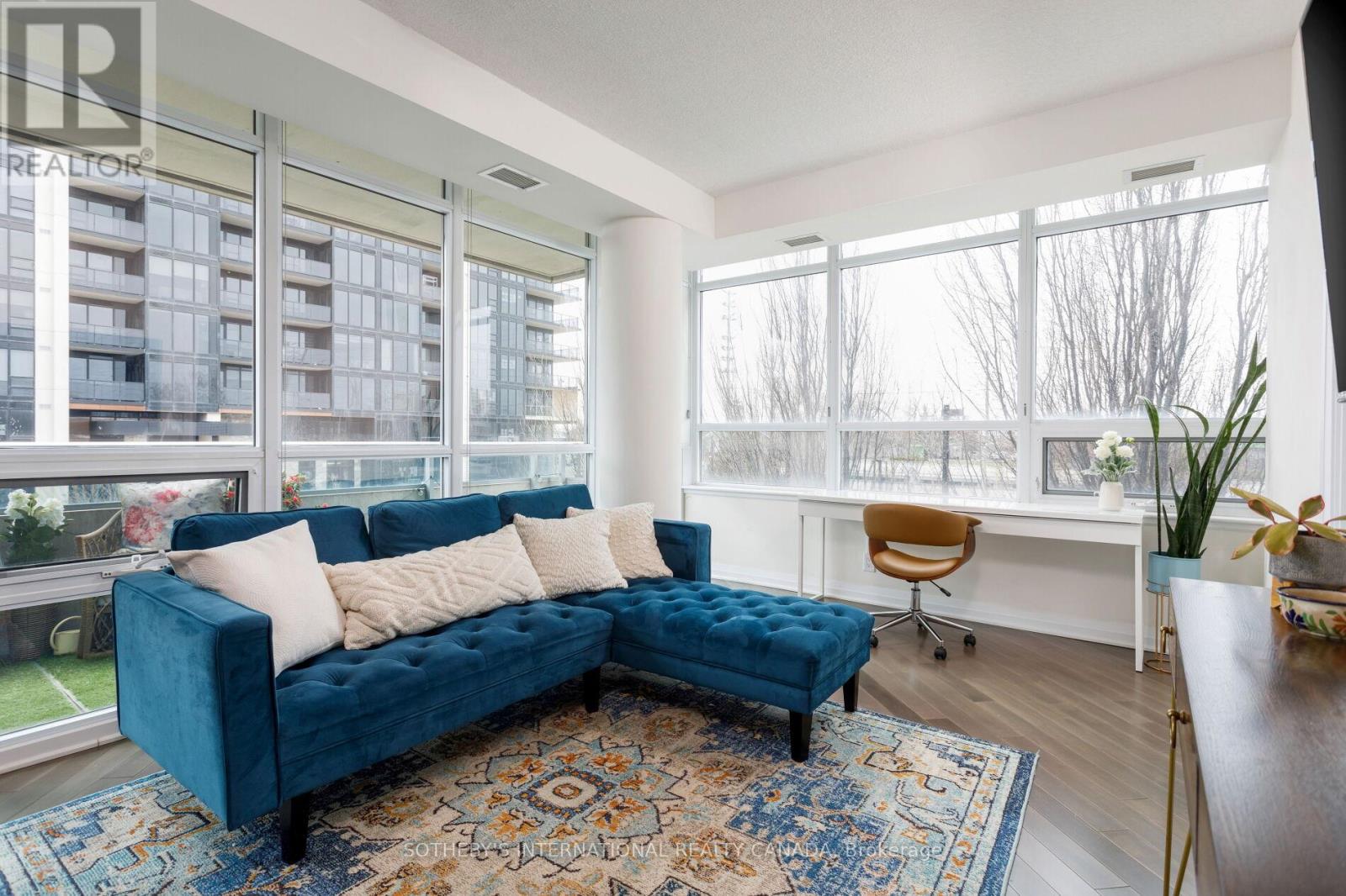 210 - 1055 Southdown Road, Mississauga, Ontario  L5J 0A3 - Photo 4 - W12185650