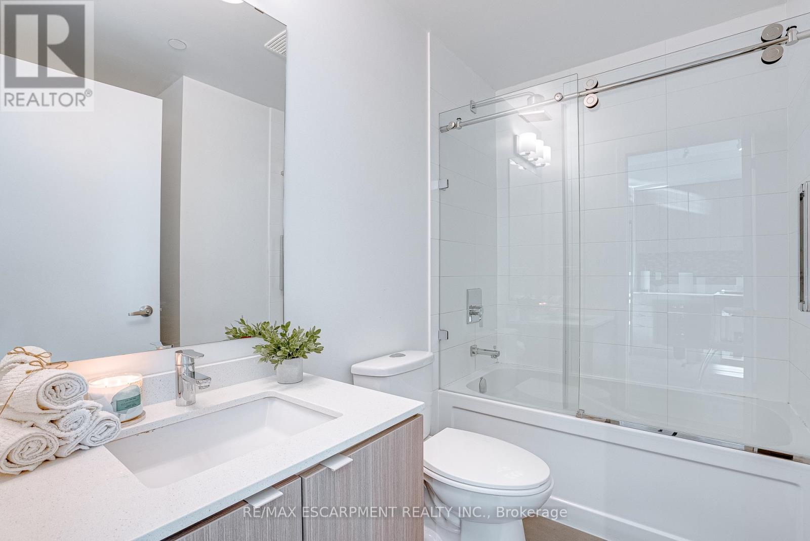 527 - 5230 Dundas Street, Burlington, Ontario  L7L 0J5 - Photo 22 - W12185654