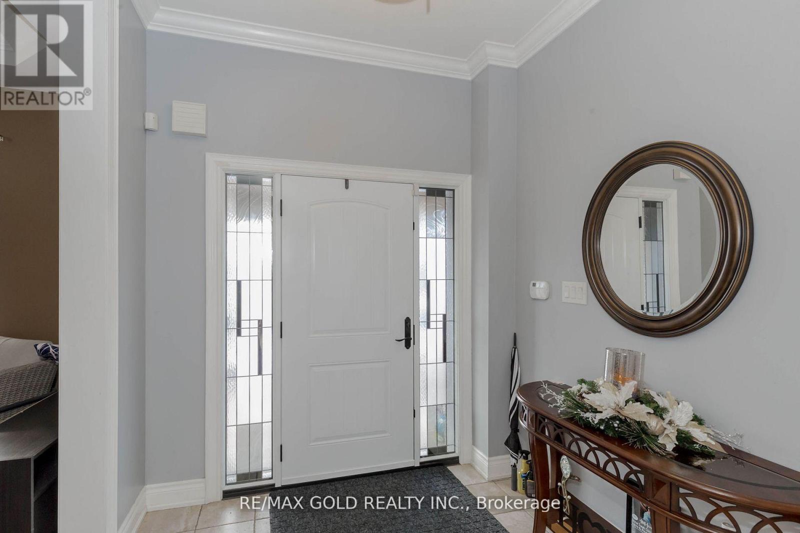 Property at 99 ROYAL WEST DRIVE image 3