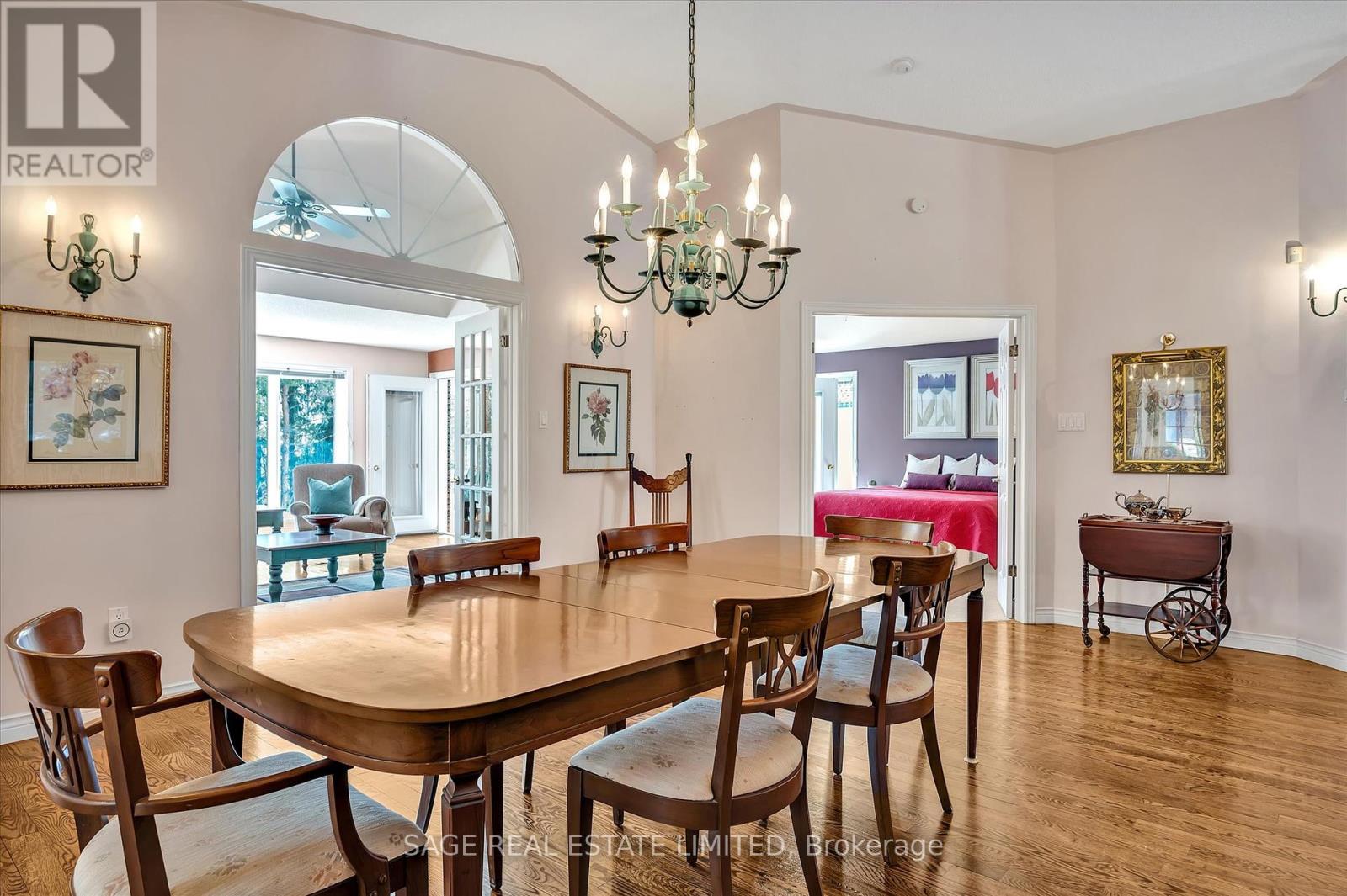 15 Hillview Drive, Kawartha Lakes, Ontario  K0M 1A0 - Photo 7 - X12075343