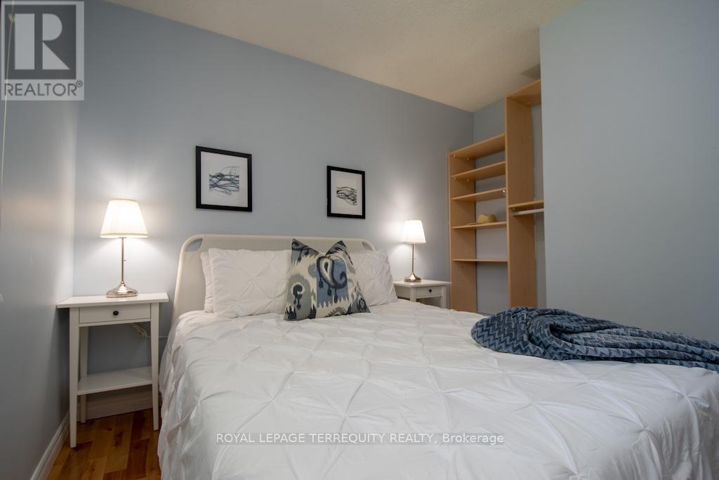 31 Alpine Street, Kawartha Lakes (Ops), Ontario  K9V 4R1 - Photo 24 - X12143817