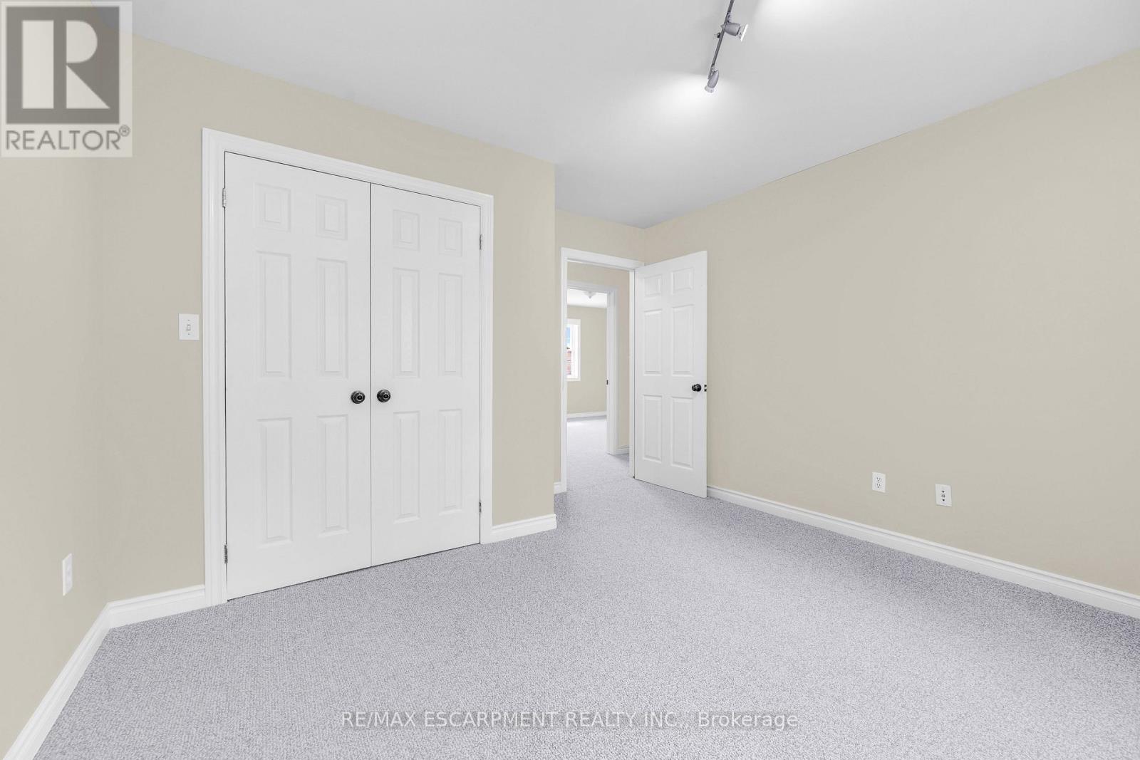 Lorem Ipsum Dolor, St. Catharines, Ontario  L2T  - Photo 16 - DEMO28388339