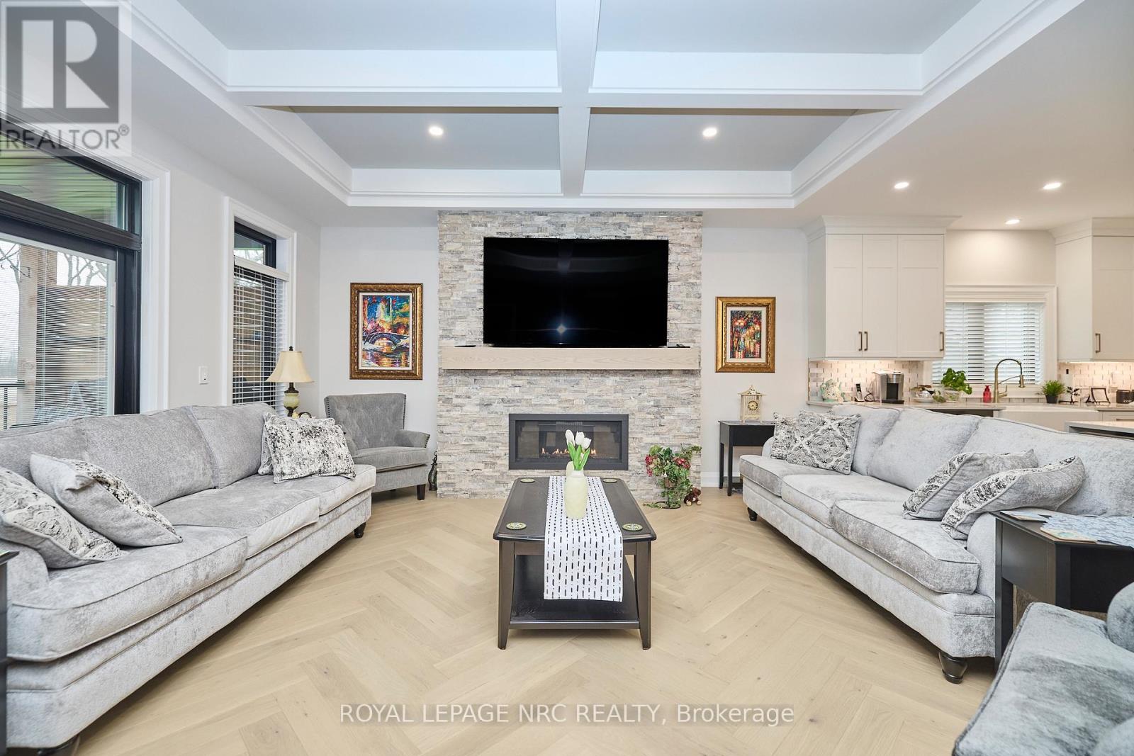 1174 Spears Road, Fort Erie, Ontario  L2A 4N1 - Photo 12 - X12188163