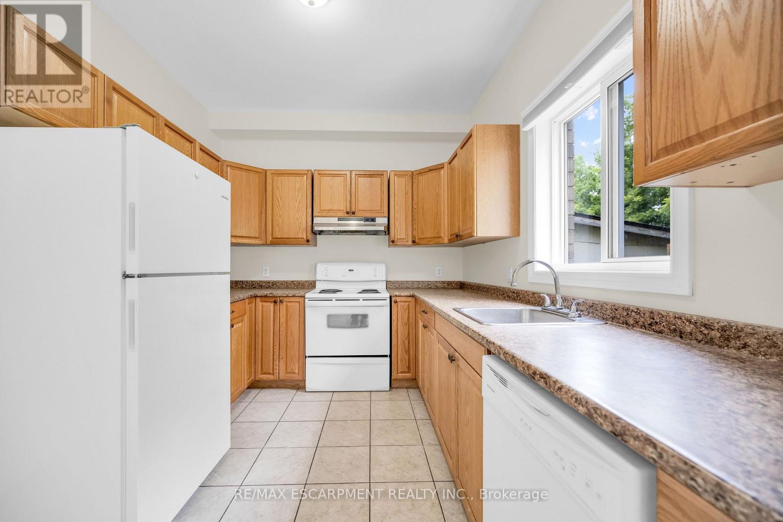 Lorem Ipsum Dolor, St. Catharines, Ontario  L2T  - Photo 8 - DEMO28388339