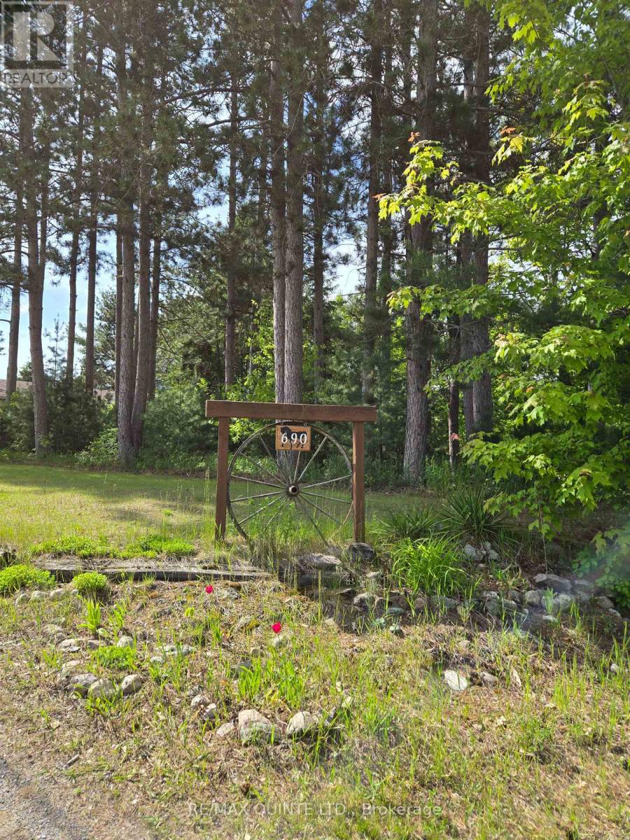 690 Potter Settlement Road, Tweed, Ontario  K0K 3J0 - Photo 2 - X12184201