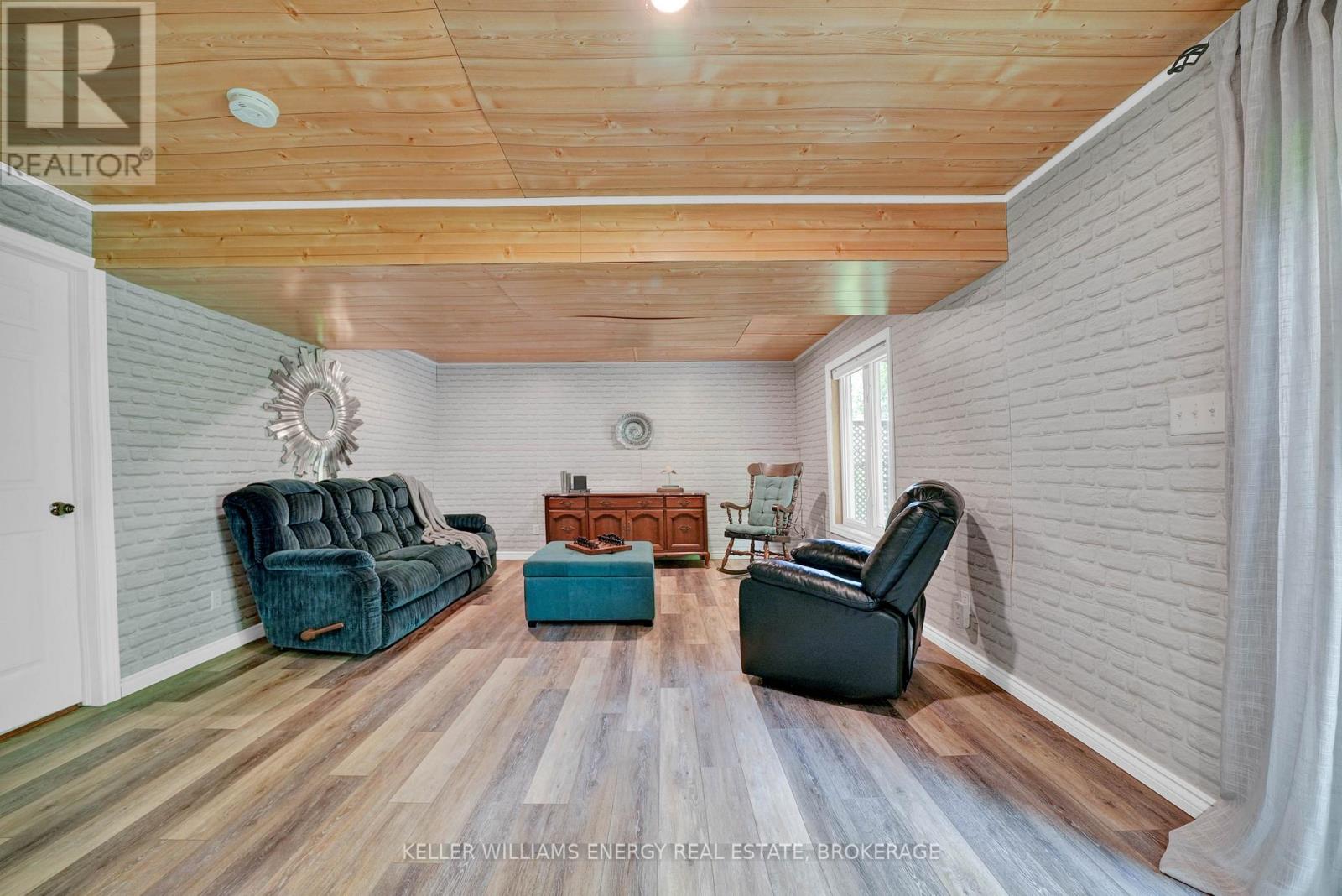 4a Cumberland Street, Prince Edward County, Ontario  K0K 2T0 - Photo 26 - X12185482